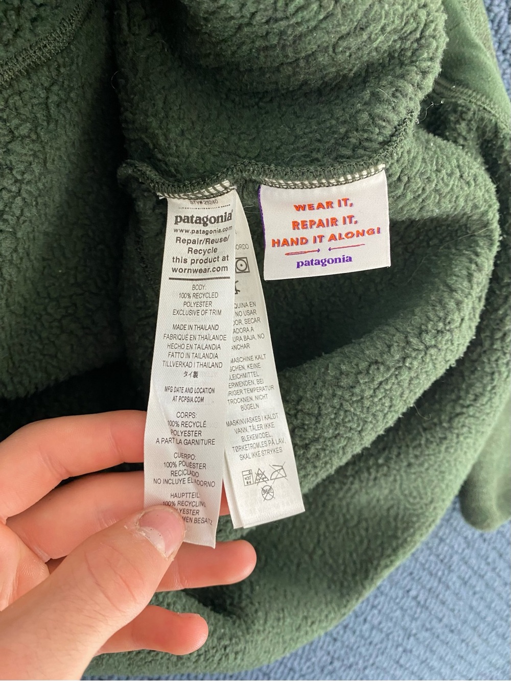 Paragonia Fleece Jumper - Picture 6 of 9